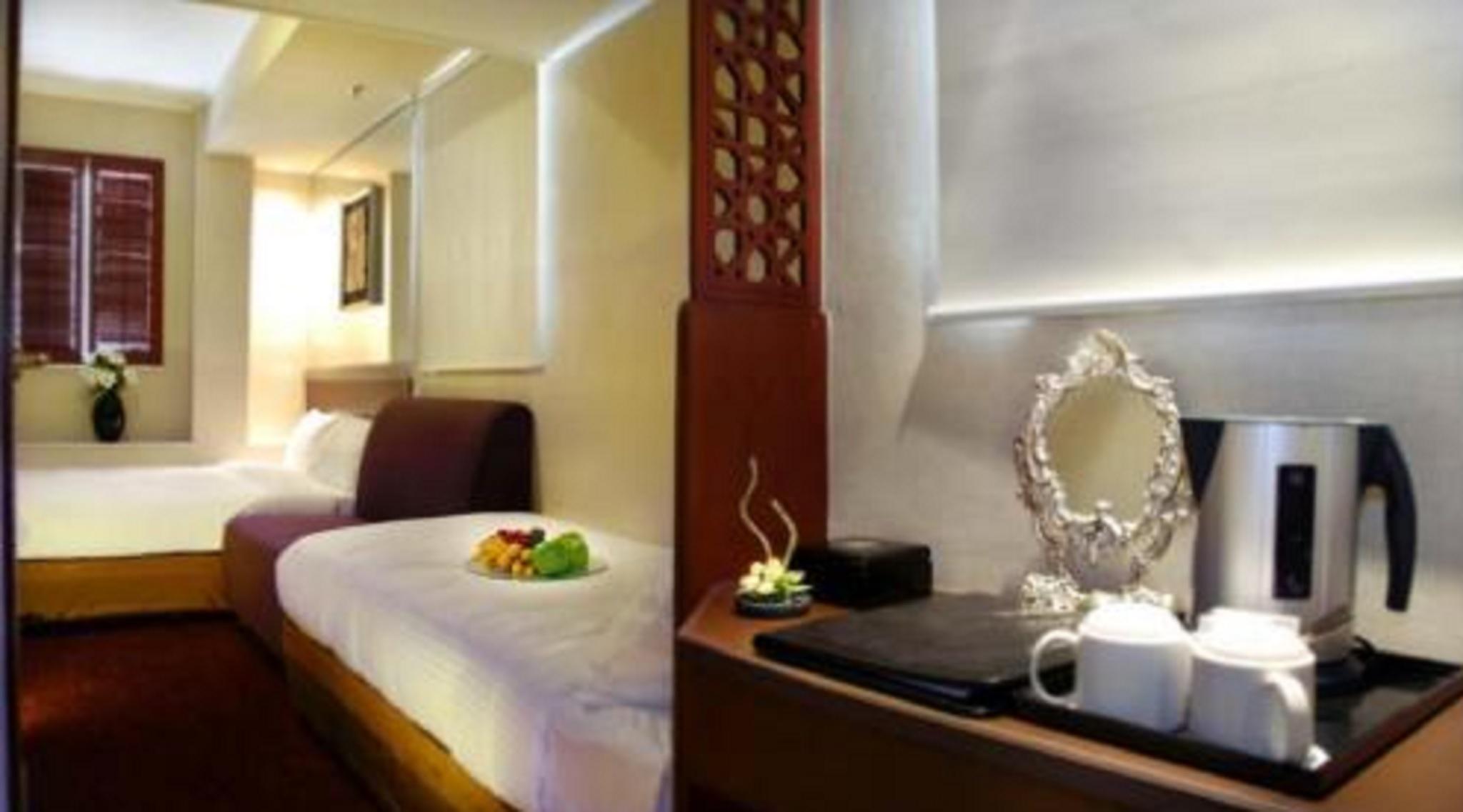 Oriental Lander Hotel Hong Kong Ngoại thất bức ảnh